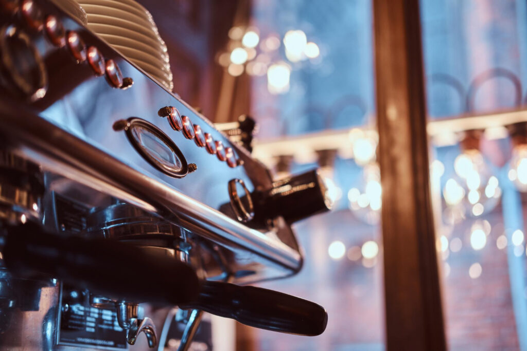 Choosing commercial audio system for your cafe